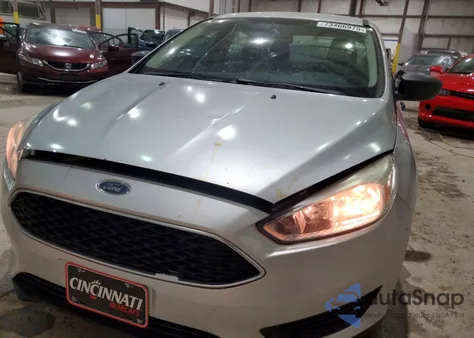 2016 Ford Focus S из США, поврежденный, VIN 1FADP3E20GL216020